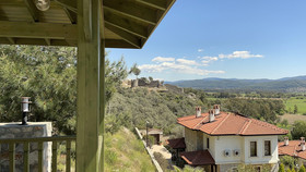 Beacon Hill Suites
