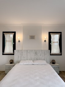 Beacon Hill Suites