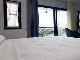 Beacon Hill Suites