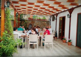 Kaya Hotel