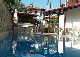Kaya Hotel