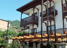Kaya Hotel