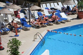 Club Alpina Apartments Hotel