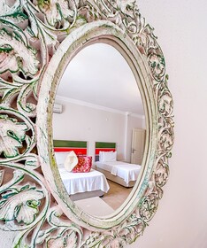 Abelia Hotel