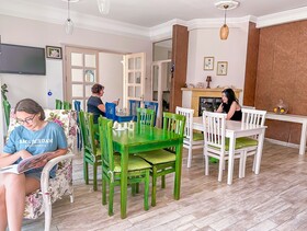 Abelia Hotel