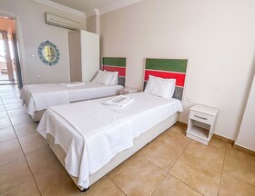 Abelia Hotel