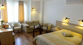 Bay Nihat Otel Lale