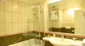 Bay Nihat Otel Lale