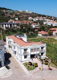 Ebruli Otel Cunda