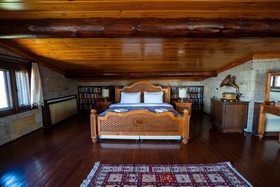 The Mira House