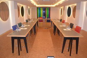 Mola Cunda Hotel