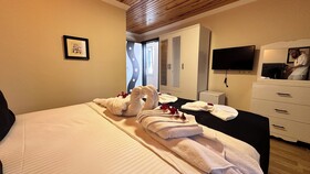 Olive Branch Hotel
