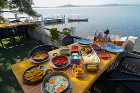 QCunda Otel and Restaurant