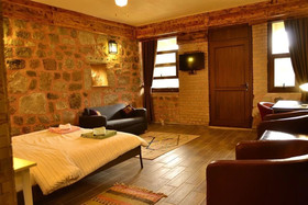 Attalos Suites Hotel