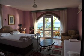 Dolphin Boutique Hotel