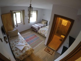 Bozcaada Iris Otel