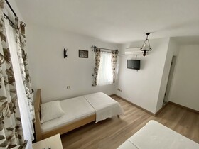 Heros Hotels Bozcaada