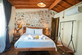Irinikos Otel