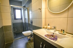 Irinikos Otel