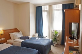 Artur Hotel