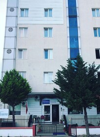 Arya Hotel