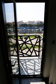 Aybek Ratio Hotel