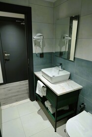 Aybek Ratio Hotel