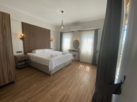 Tinos Otel & Bag Evi