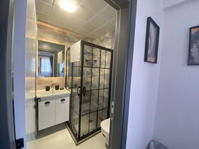 Tinos Otel & Bag Evi