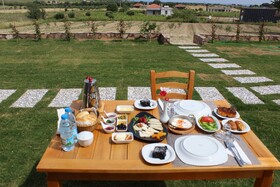 Tinos Otel & Bag Evi