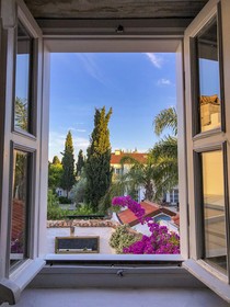 128A Hotel