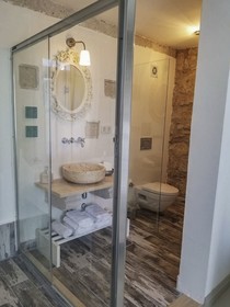 128A Hotel