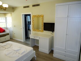Alacati Grand Eldoris Hotel