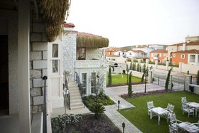 Alacati Marina Palace
