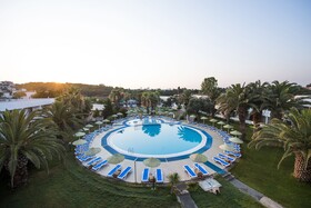Altin Yunus Apart Beach Plus