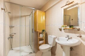 Cumbalica Hotel