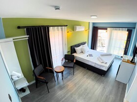 Dali Boutique Hotel