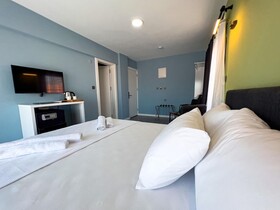 Dali Boutique Hotel