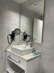 Dubh Linn Hotel