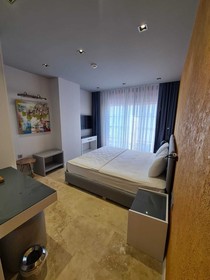 Dubh Linn Hotel