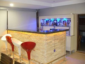 Eleven Hotel