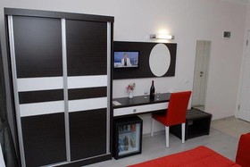 Eleven Hotel