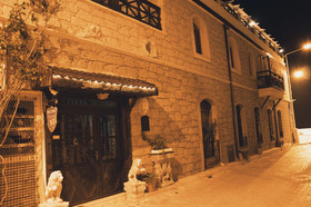 Golden Stone Hotel