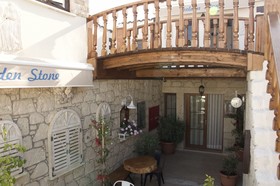 Golden Stone Hotel