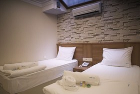 Golden Stone Hotel