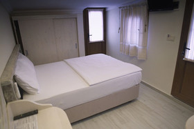 Golden Stone Hotel