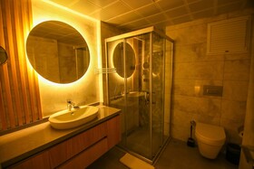 Krem Marin Suits Otel