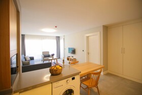 Krem Marin Suits Otel