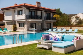 Mara Bahçe Alaçati