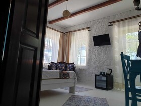 Nadide Duru Alacati